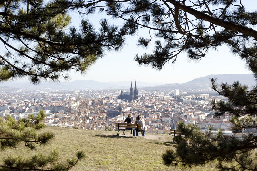 Clermont-Ferrand, vue depuis le parc Montjuzet © iveta kulhava